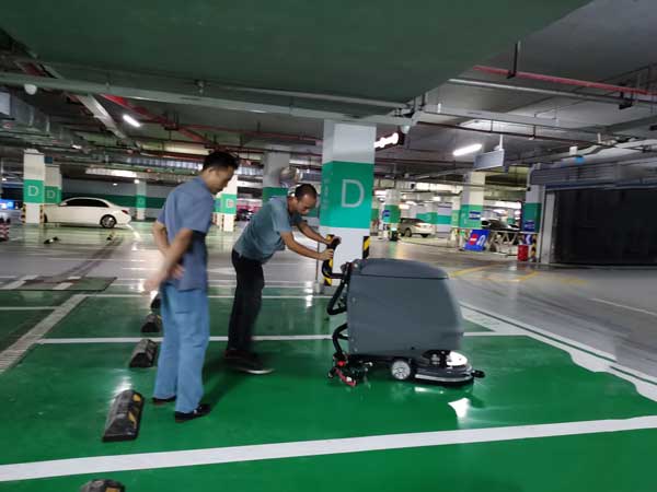 洗地機在生活生產(chǎn)中清潔的優(yōu)勢 洗地機在生活生產(chǎn)中清潔的優(yōu)勢