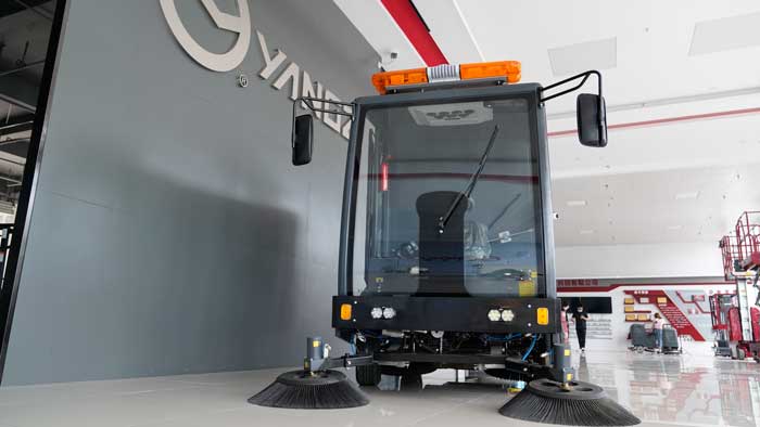 路面清掃車的工作原理與結(jié)構(gòu) 路面清掃車的工作原理與結(jié)構(gòu)