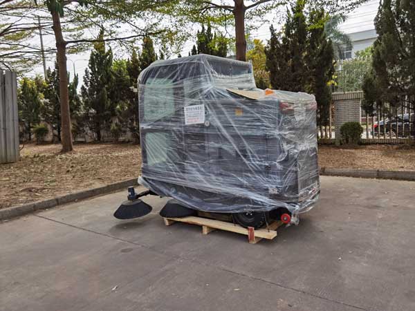 掃地機(jī)清掃作業(yè)過(guò)后怎樣維護(hù)清理 掃地機(jī)清掃作業(yè)過(guò)后怎樣維護(hù)清理