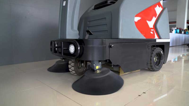 環(huán)衛(wèi)路面清掃車選擇要看重哪幾點(diǎn)選擇 環(huán)衛(wèi)路面清掃車選擇要看重哪幾點(diǎn)選擇