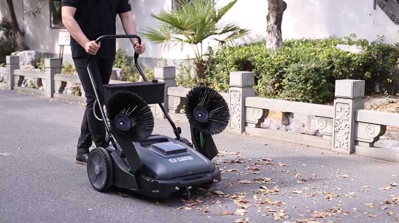 選擇揚(yáng)子掃地機(jī),專業(yè)清潔設(shè)備! 選擇揚(yáng)子掃地機(jī),專業(yè)清潔設(shè)備!