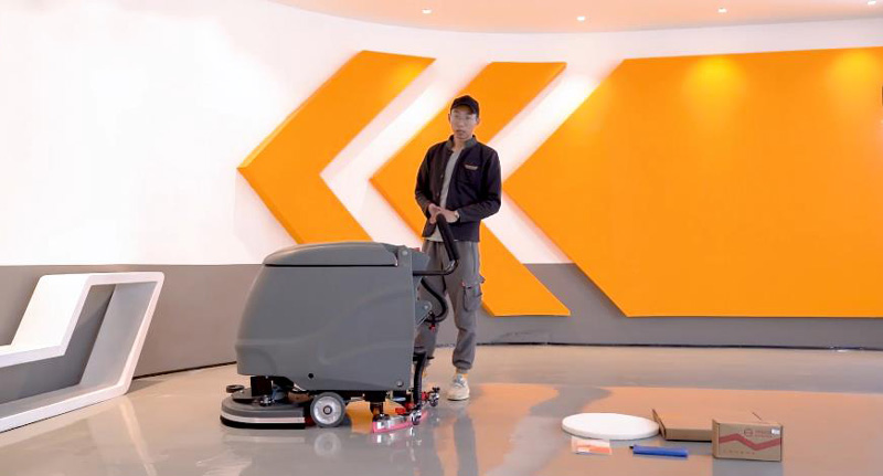 洗地機如何提高清潔環境的質量