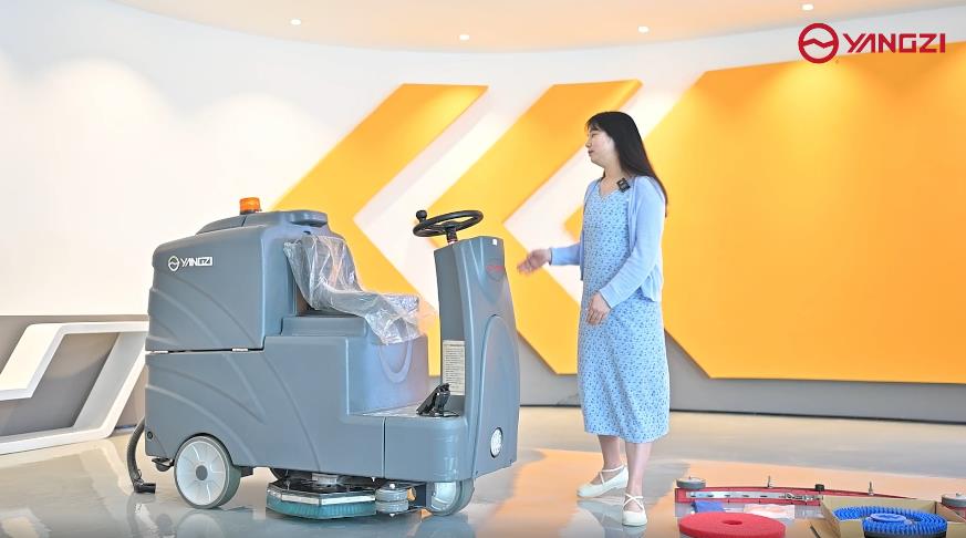 使用洗地機前要做些什么 使用洗地機前要做些什么