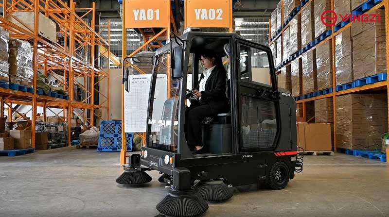 電動清掃車縮短了清掃時間,為公司節省了成本! 電動清掃車縮短了清掃時間,為公司節省了成本!
