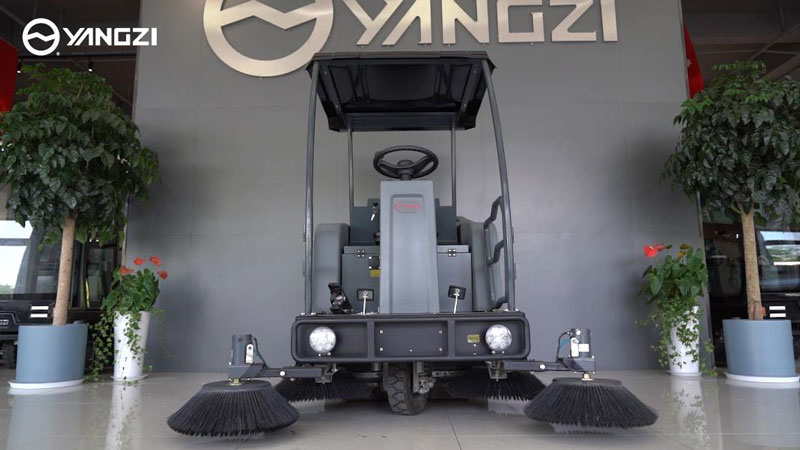 電動掃地車地面清掃效果怎么樣,適合哪些地方使用 電動掃地車地面清掃效果怎么樣,適合哪些地方使用